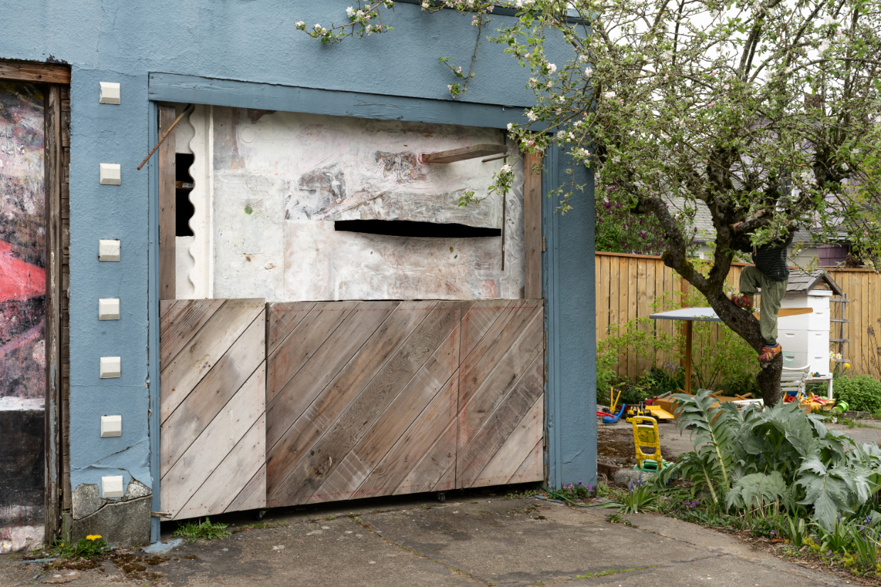 Double Garage 20260420-006